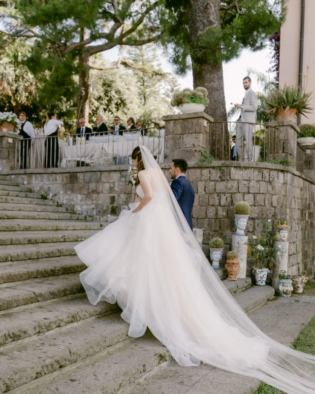 That Italian Wedding Moment 🤍

Long tables beneath trees outlined with lights, pastel flowers, tambourines to accompany the dance, and the unmistakable warmth of an Italian celebration! 🌳✨

A moment that lingers in your heart… and one you can truly experience, here in Italy 🤍

Wedding Planner: @esterchianelli 
Venue: @caposantafortunata_relais 
Flower Decor: @andrea_russo_flower_stylist 
Catering: @alba_catering 
Setups & Forniture: @andreariccioweddingsolution 
Printing: @albanodigital 
Photography: @detitophotography 
Bride: @gaia.co1 
Groom: @dorian90

\\ WHATEVER YOUR HEART DESIRES, WE’LL MAKE IT HAPPEN \\

|| Ester Chianelli Italian Wed Agency ||

📱3806966342
💻 www.esterchianelli.com
📧 info@esterchianelli.com

#sorrentowedding #amalficoastwedding
#luxuryweddingitaly #italywedding
#italianwedding #destinationweddingitaly
#destinationwedding #italianweddingplanner
#weddingvenue
